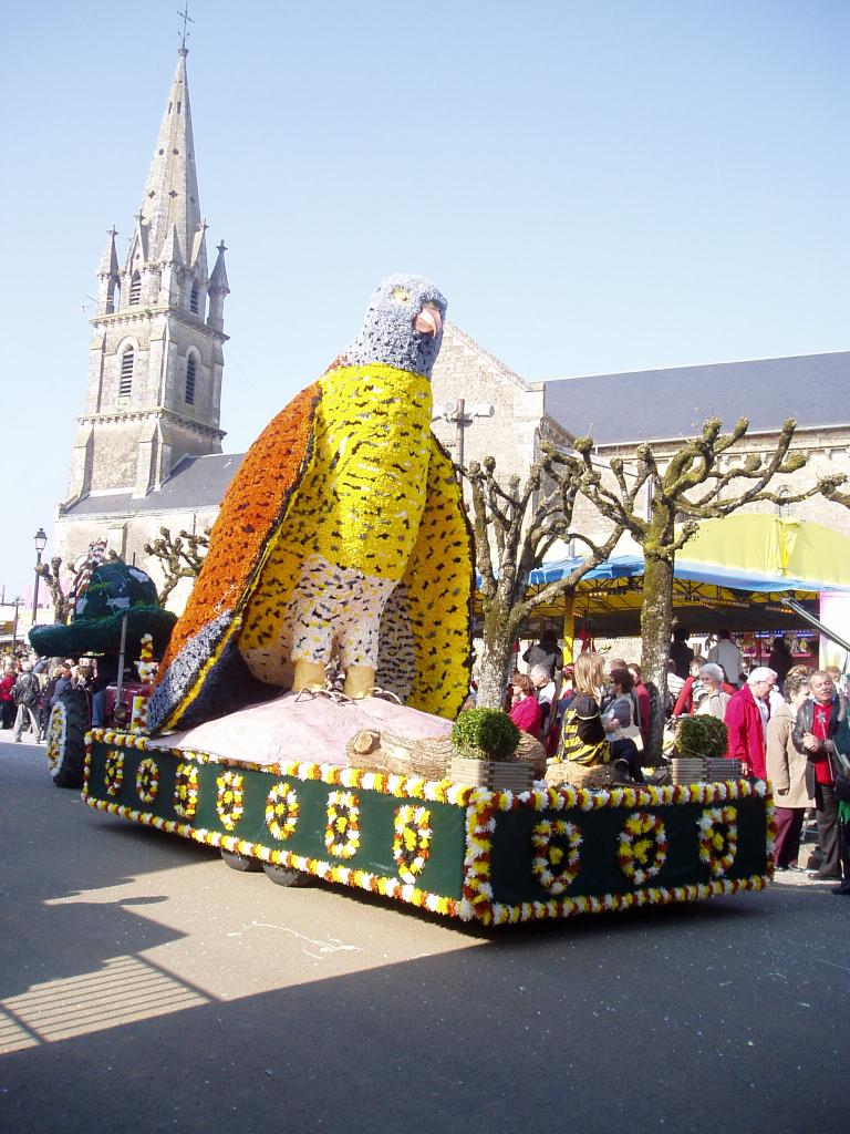 Le faucon -le Grand-breuil